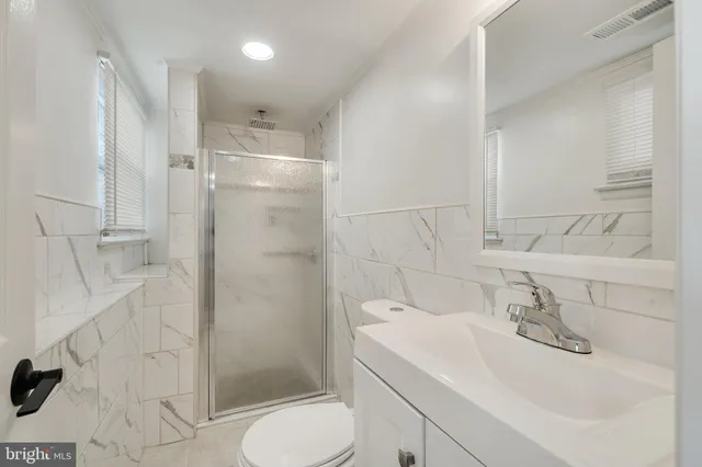 $498,900 | 33 Sycamore Drive, Burlington, NJ 08016