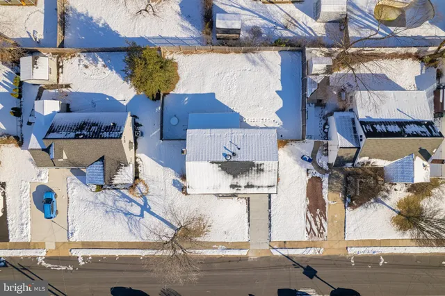 $498,900 | 33 Sycamore Drive, Burlington, NJ 08016