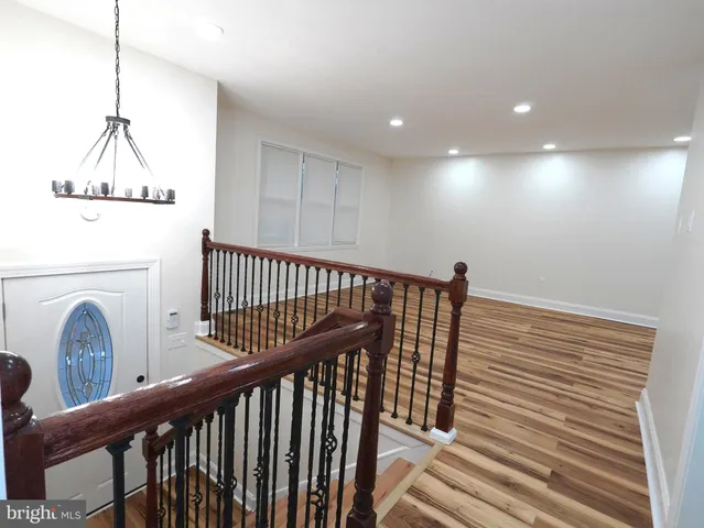 $489,900 | 33 Sycamore Drive, Burlington, NJ 08016