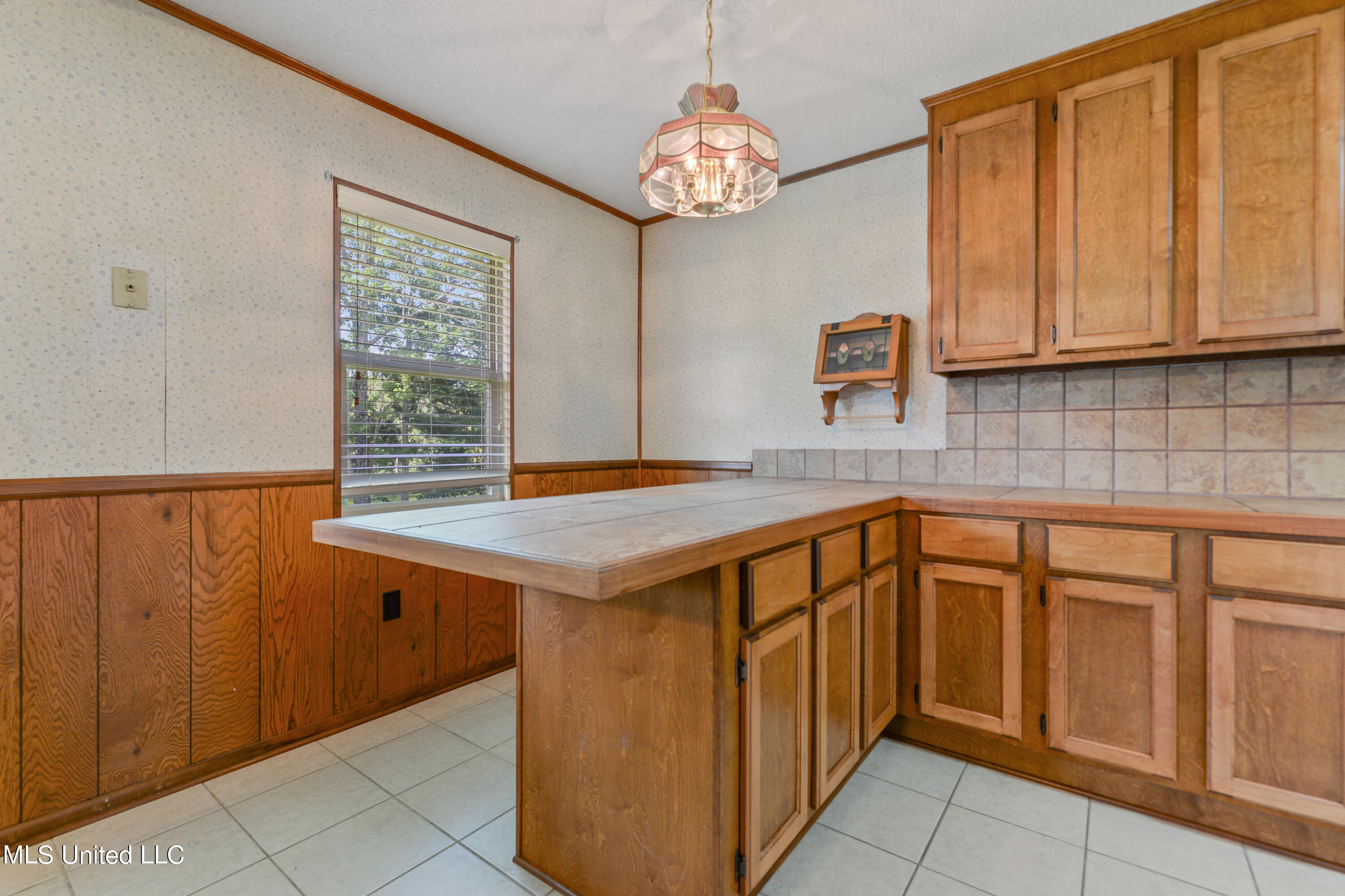 27377 West Dubuisson Road Pass Christian, MS 39571 - Photo 8 of 28 008