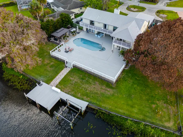 $1,099,000 | 147 Northeast Naranja Avenue, Port St. Lucie, FL 34983