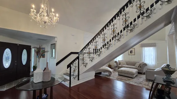 $1,099,000 | 147 Northeast Naranja Avenue, Port St. Lucie, FL 34983
