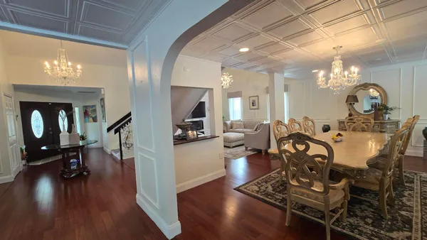 $1,099,000 | 147 Northeast Naranja Avenue, Port St. Lucie, FL 34983