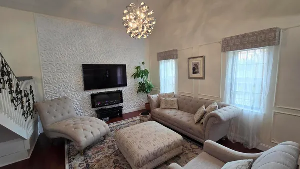 $1,099,000 | 147 Northeast Naranja Avenue, Port St. Lucie, FL 34983