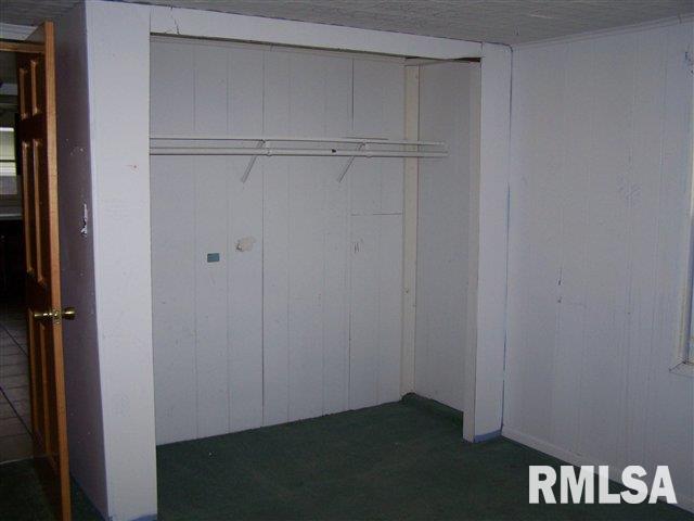 904 South Kickapoo Street Lincoln, IL 62656 - Photo 8 of 9 Gallery Image 8