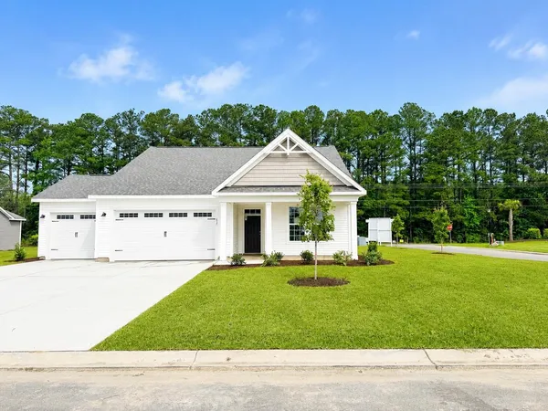 $488,837 | 636 Millbrook Way, Loris, SC 29569