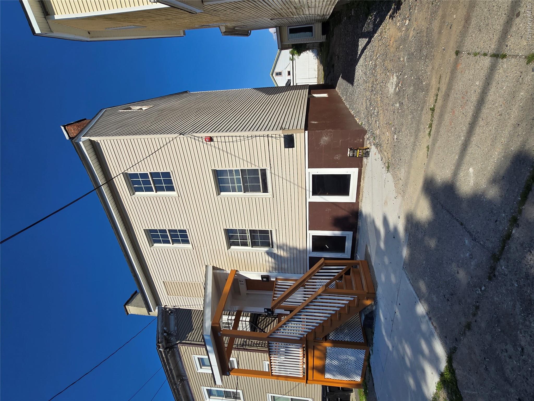 17 Conklin Street Poughkeepsie, NY 12601 - Photo 1 of 44