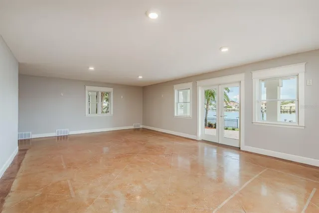 $4,250,000 | 442 Midway Island, Clearwater Beach, FL 33767