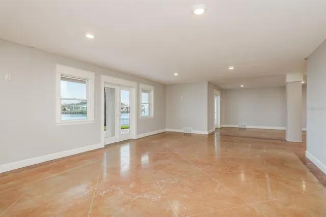 $4,250,000 | 442 Midway Island, Clearwater Beach, FL 33767