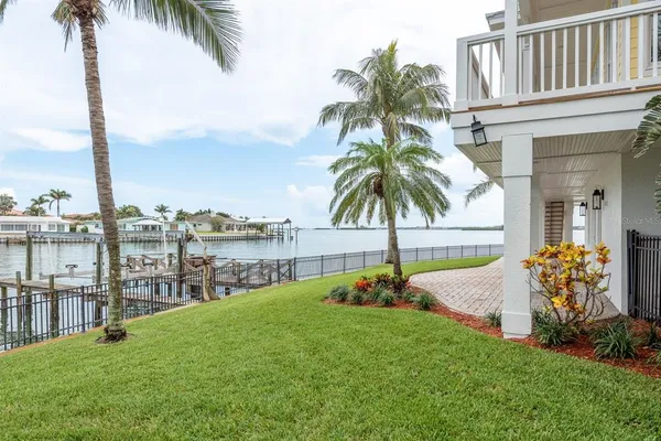 $3,950,000 | 442 Midway Island, Clearwater Beach, FL 33767