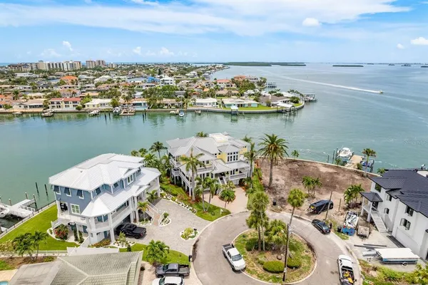 $3,950,000 | 442 Midway Island, Clearwater Beach, FL 33767