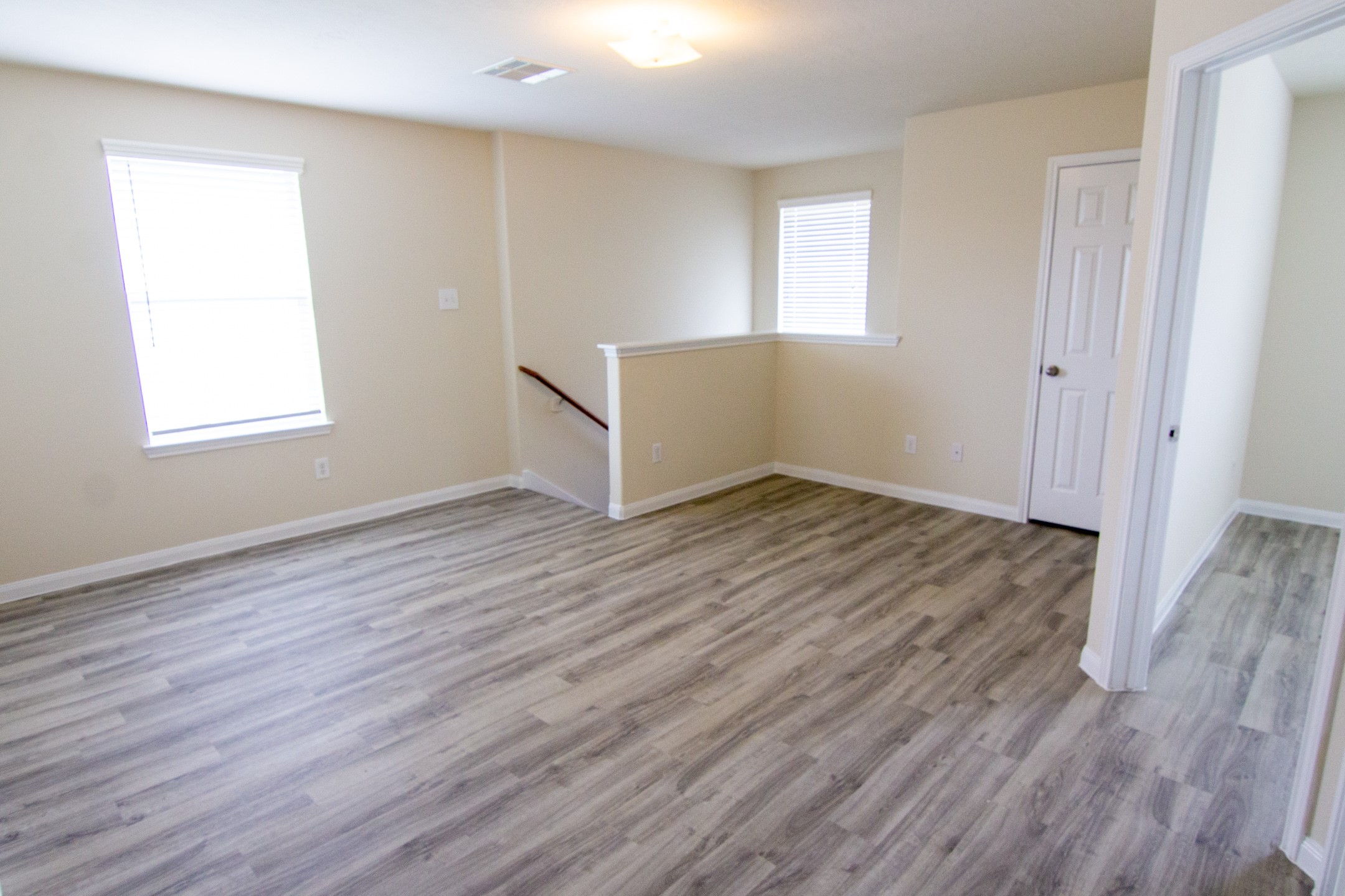 13142 Withee Path Lane Houston, TX 77048 - Photo 9 of 12 Photos may be representative of the floor plan and not the exact home. Finishes, layout, and features of the actual property for lease may vary.