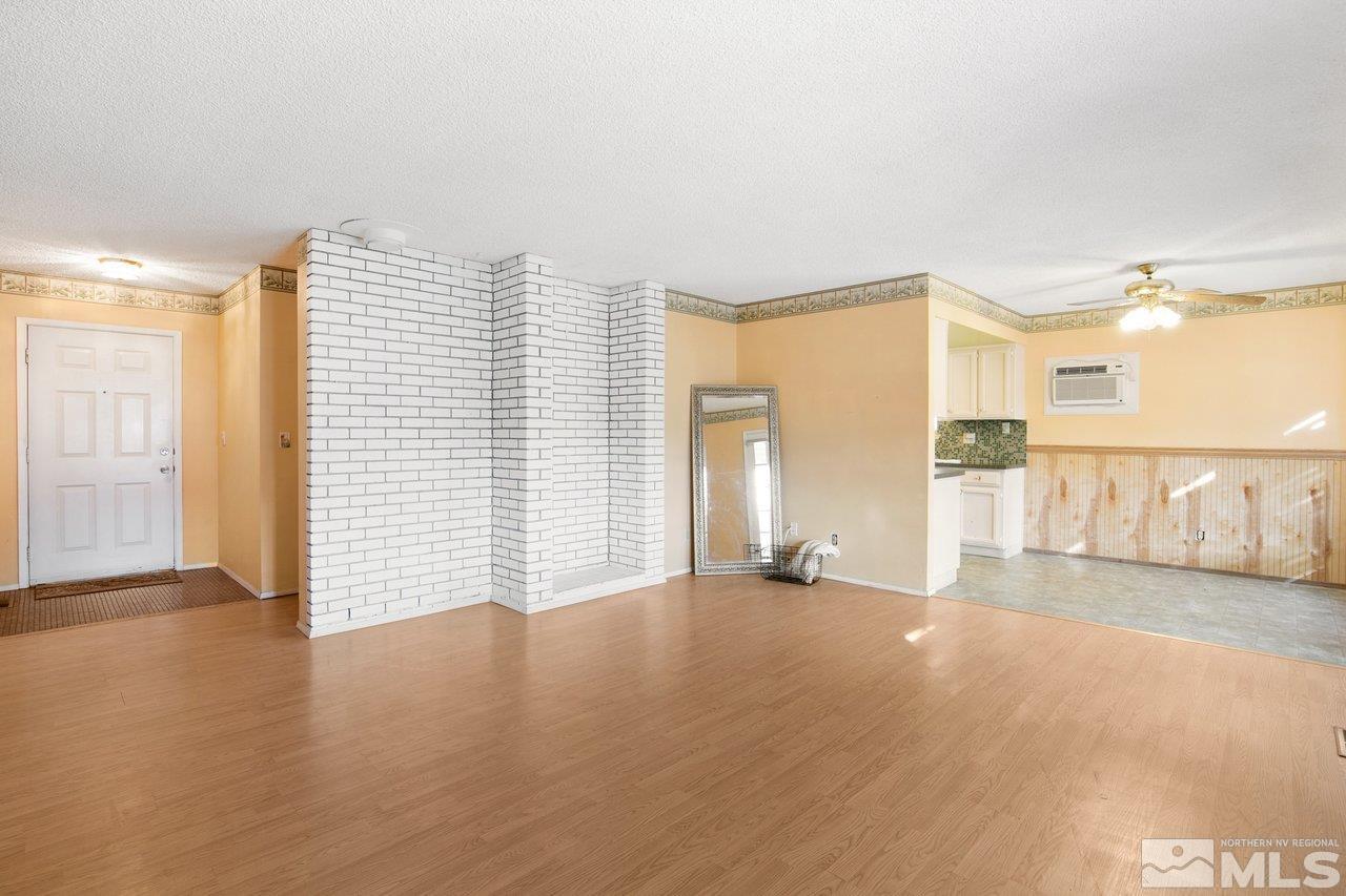 4960 Reggie Road Reno, NV 89502 - Photo 7 of 24 Photo 7