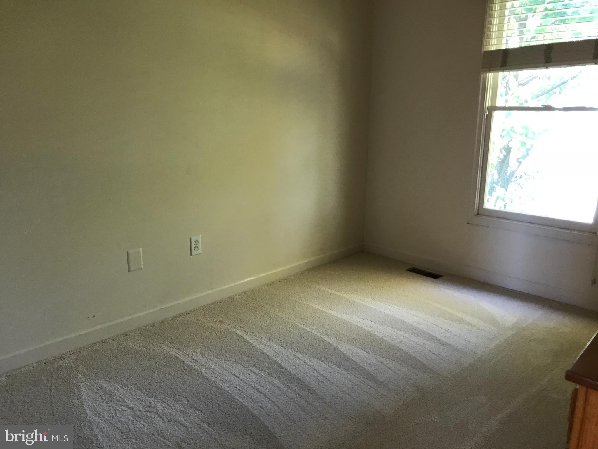 17000 Spates Hill Road Poolesville, MD 20837 - Photo 29 of 45 Bedroom 3 View 2