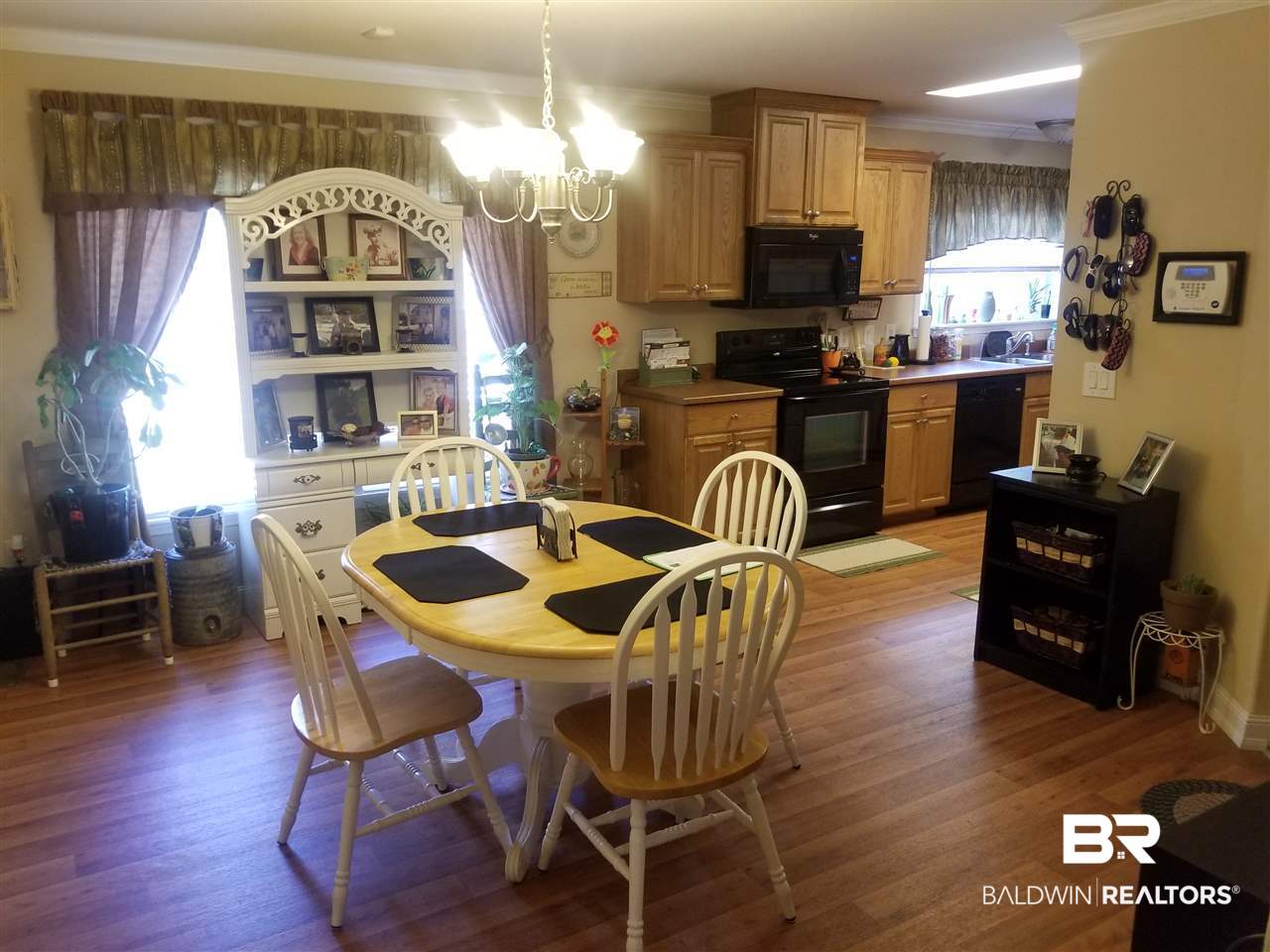 10736 Christopher Lane Semmes, AL 36575 - Photo 8 of 33