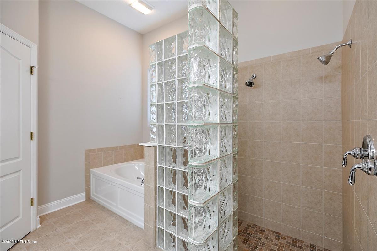 1320 Powis Road St. Augustine, FL 32095 - Photo 16 of 32 16-Master Bathroom
