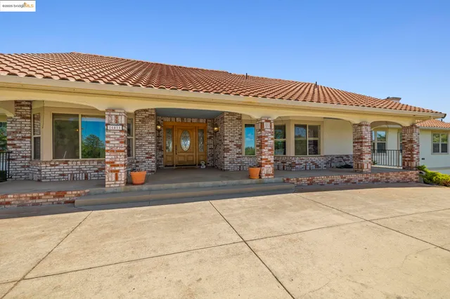 $864,950 | 16411 Crestridge Avenue, Sonora, CA 95370
