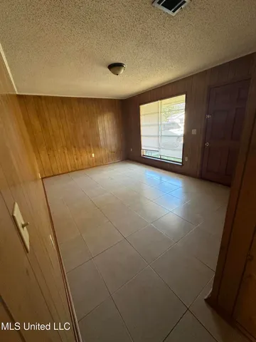 $1,350 | 25 Robbie Street, Lucedale, MS 39452