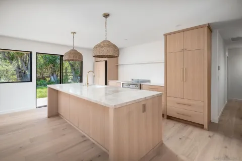 $2,395,000 | 16902 Via De Santa Fe, Unit 7, Rancho Santa Fe, CA 92091
