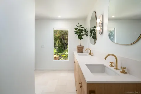 $2,395,000 | 16902 Via De Santa Fe, Unit 7, Rancho Santa Fe, CA 92091