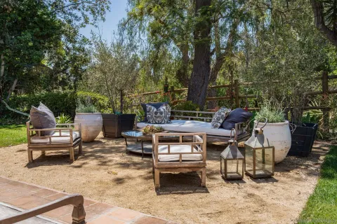 $2,395,000 | 16902 Via De Santa Fe, Unit 7, Rancho Santa Fe, CA 92091