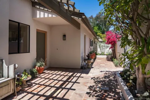$2,395,000 | 16902 Via De Santa Fe, Unit 7, Rancho Santa Fe, CA 92091