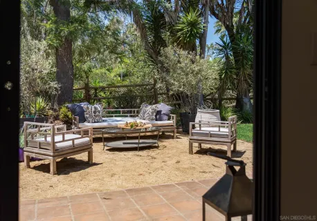 $2,395,000 | 16902 Via De Santa Fe, Unit 7, Rancho Santa Fe, CA 92091