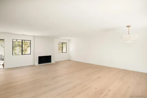 $2,395,000 | 16902 Via De Santa Fe, Unit 7, Rancho Santa Fe, CA 92091