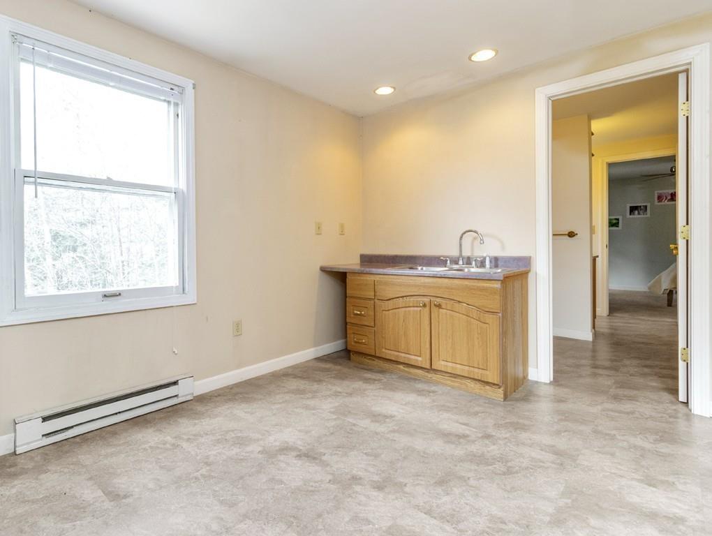 42 Prince Road Southbridge, MA 01550 - Photo 9 of 19