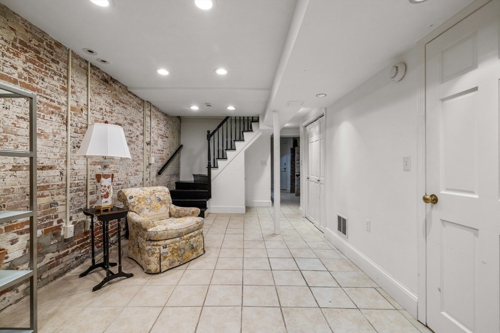 22 Joy Street Boston, MA 02114 - Photo 32 of 36 a view of entryway and hall