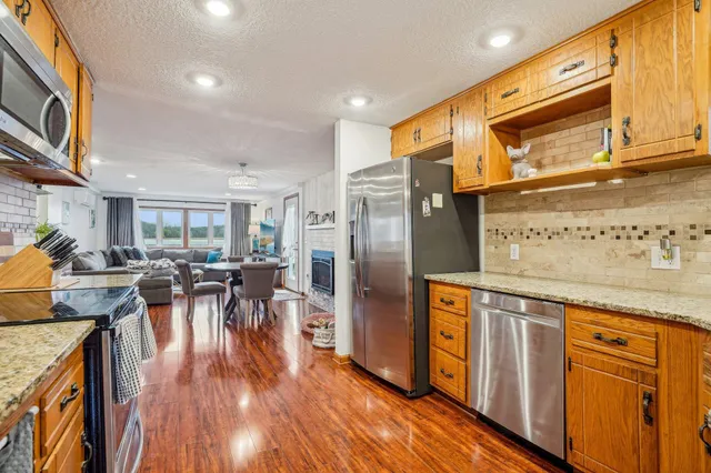 $659,500 | 6224 Red Oak Road, Mound, MN 55364