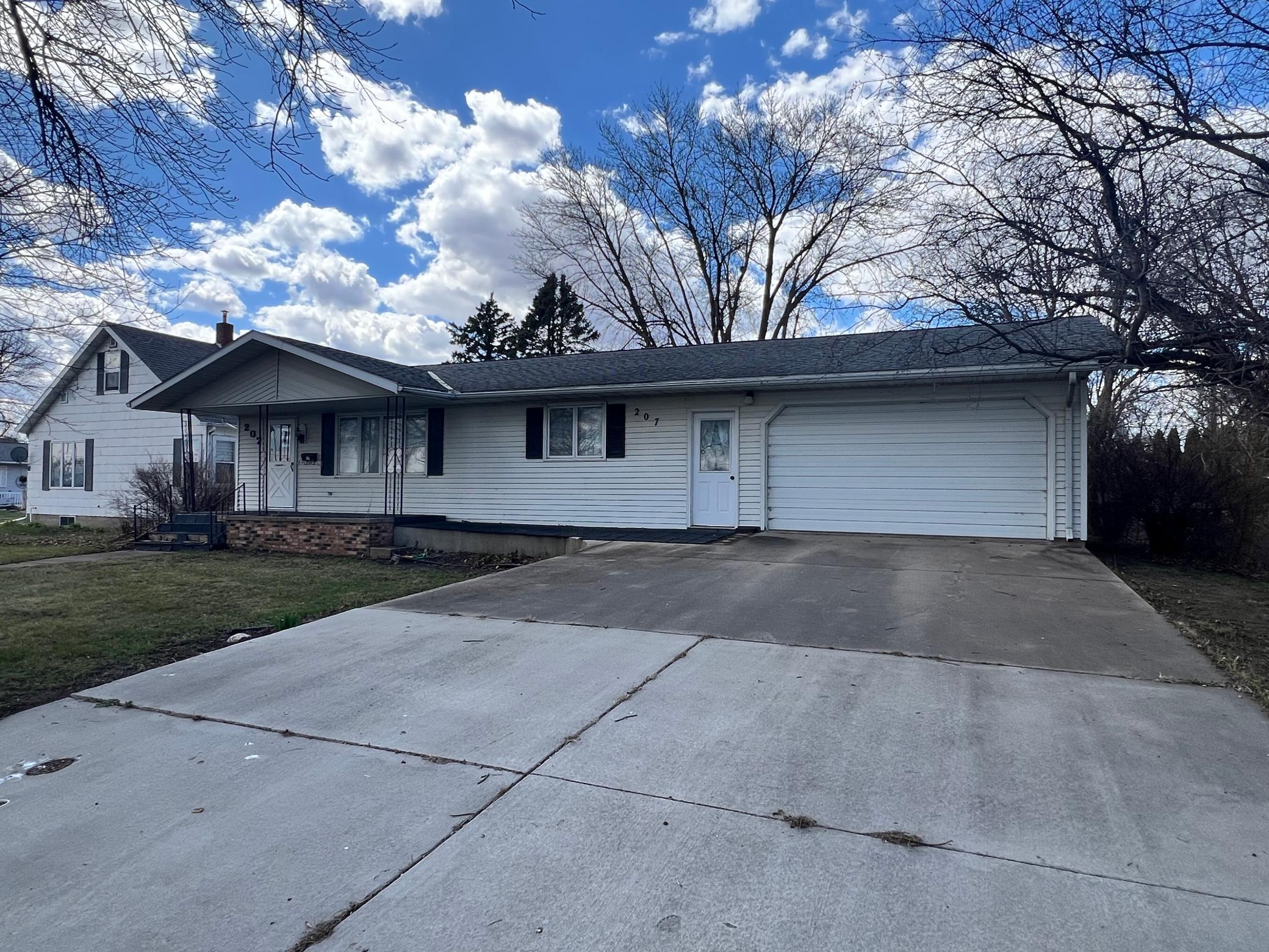 207 Western Avenue Madison, MN 56256 - Photo 1 of 26