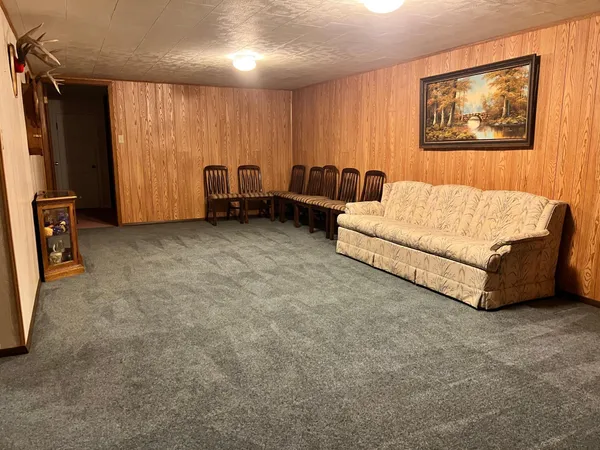 $184,500 | 207 Western Avenue, Madison, MN 56256