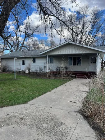 $184,500 | 207 Western Avenue, Madison, MN 56256