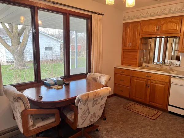 $184,500 | 207 Western Avenue, Madison, MN 56256