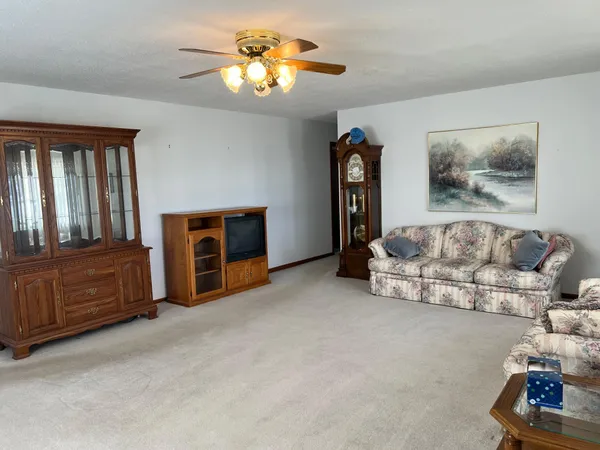 $184,500 | 207 Western Avenue, Madison, MN 56256