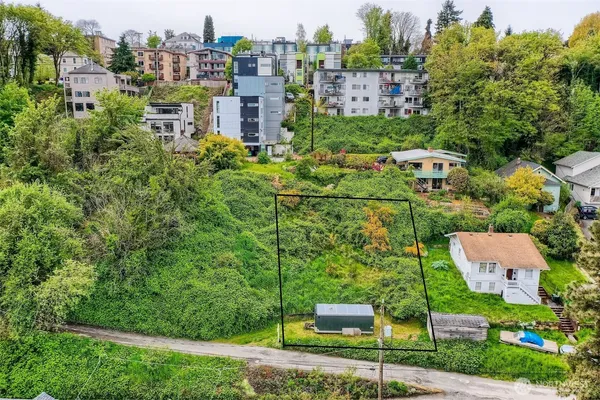 $200,000 | 132 X 16th Avenue South, Seattle, WA 98122