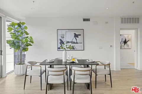 $910,000 | 629 Traction Avenue, Unit 611, Los Angeles, CA 90013