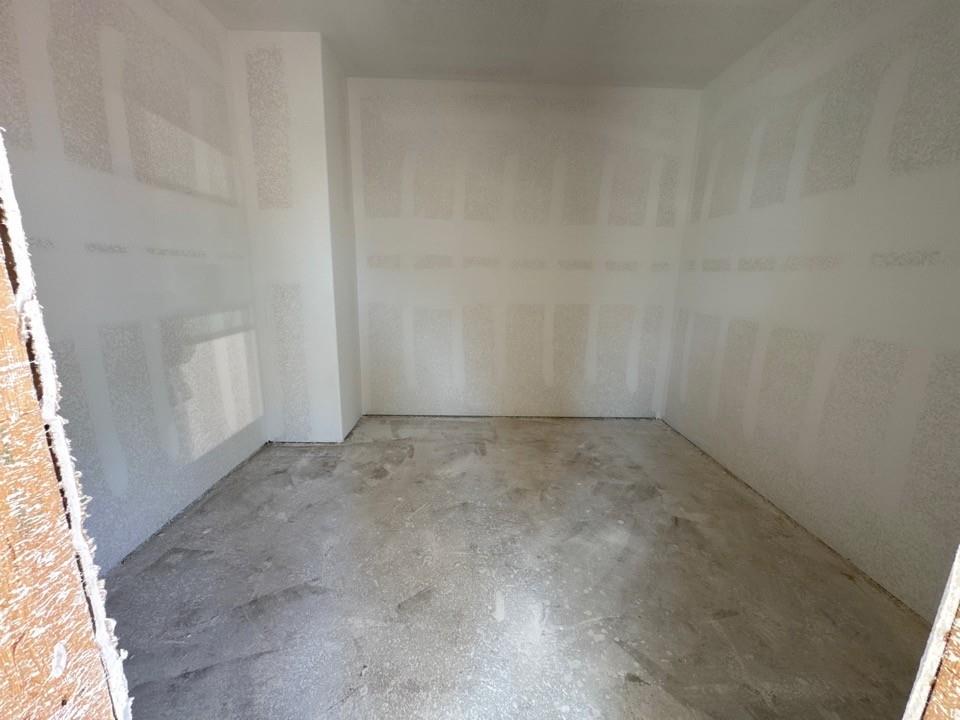 205 Oak Grv Way Springtown, TX 76082 - Photo 13 of 18 Gallery Image 13