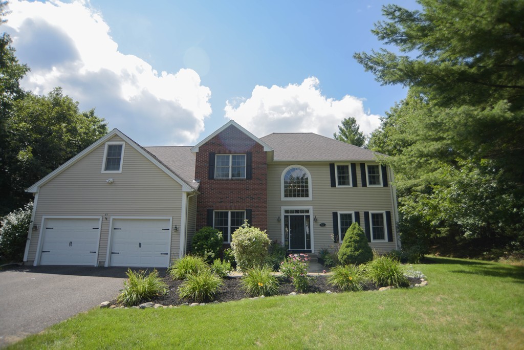 61 Old Sawmill Road Belchertown, MA 01007 - Photo 1 of 29 Gallery Image 1