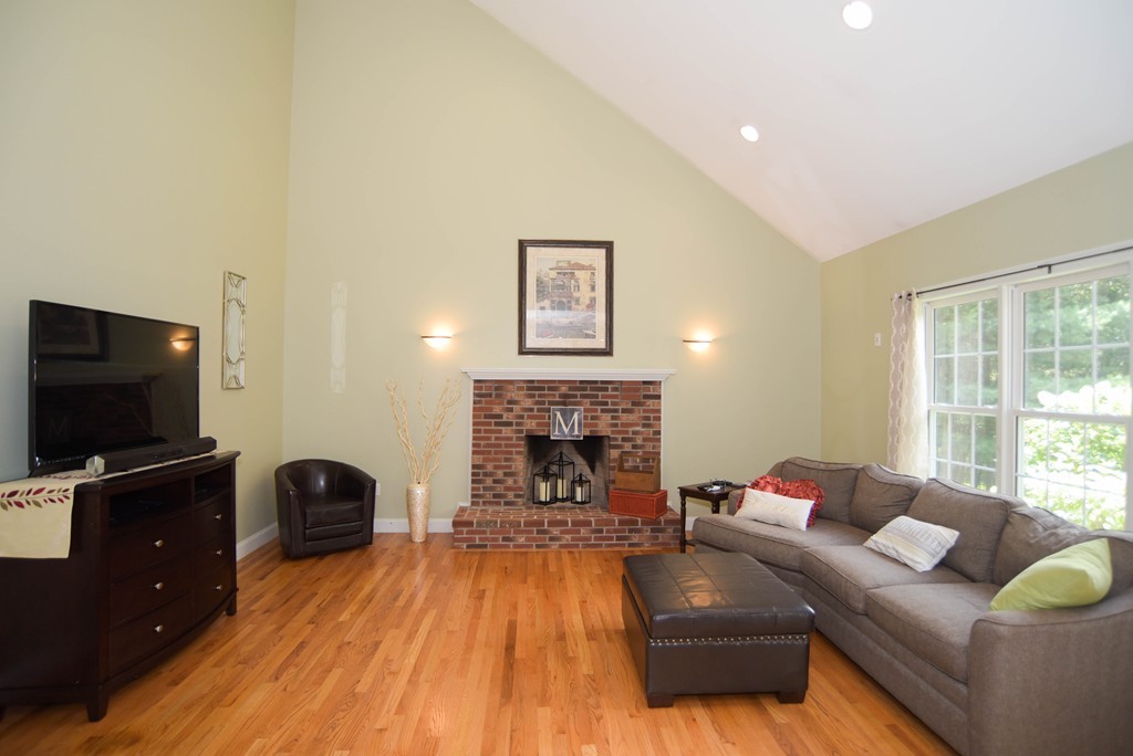 61 Old Sawmill Road Belchertown, MA 01007 - Photo 3 of 29 Gallery Image 3