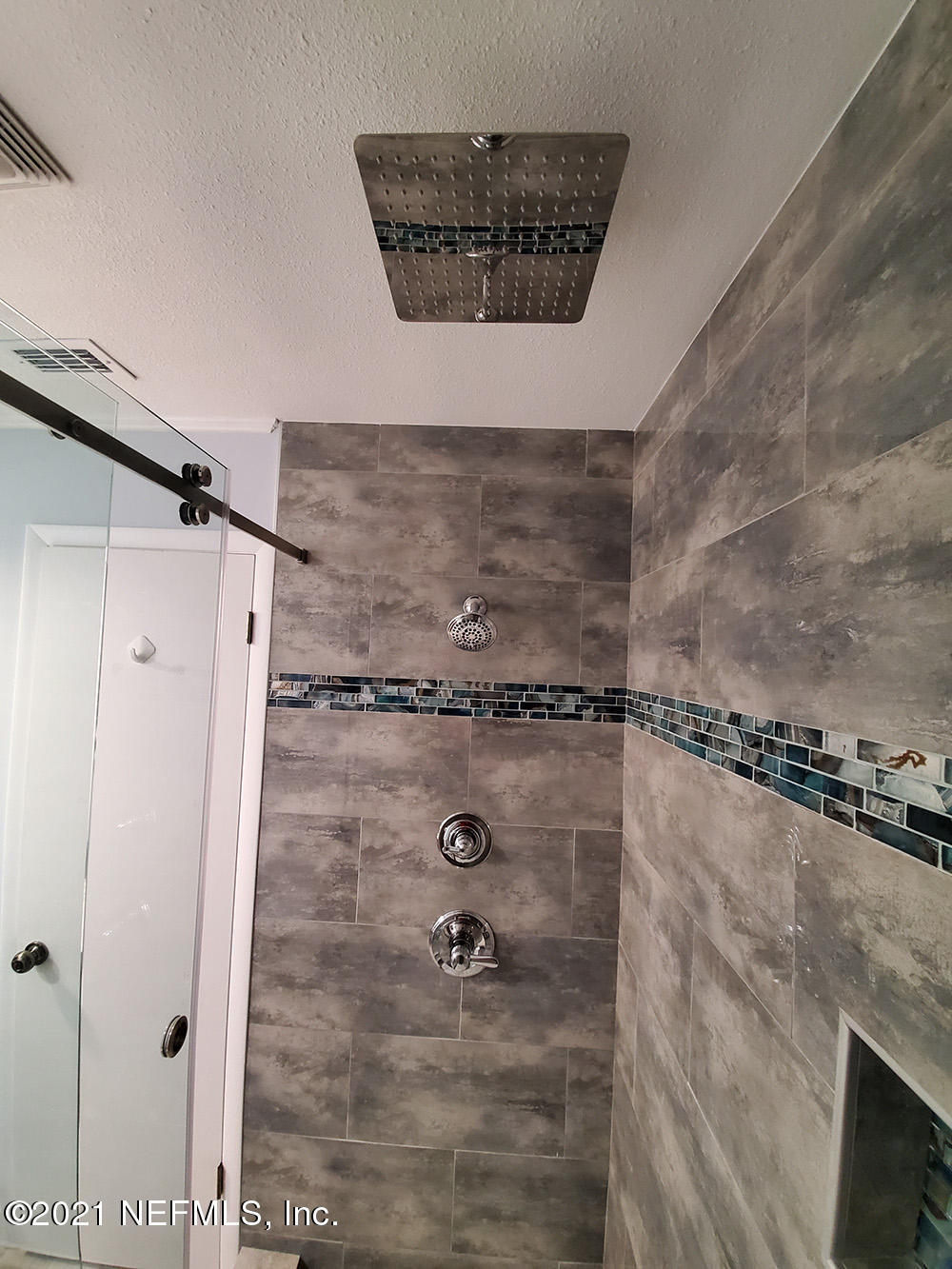 1022 Bimini Road Jacksonville, FL 32216 - Photo 9 of 24 20210123_154811