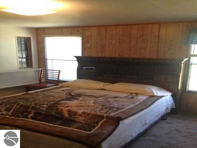 4677 Snyder Road Mesick, MI 49668 - Photo 7 of 19 1747511-6.JPG