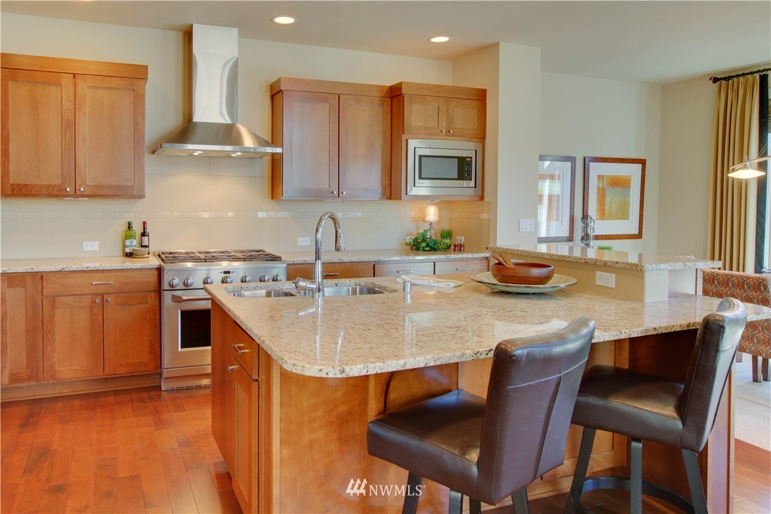 1223 North 42nd Place Renton, WA 98056 - Photo 10 of 25