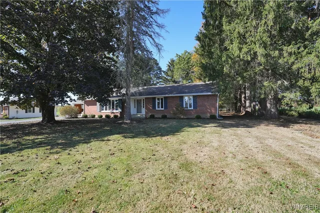 $305,000 | 218 Vaughn Street, Springville, NY 14141