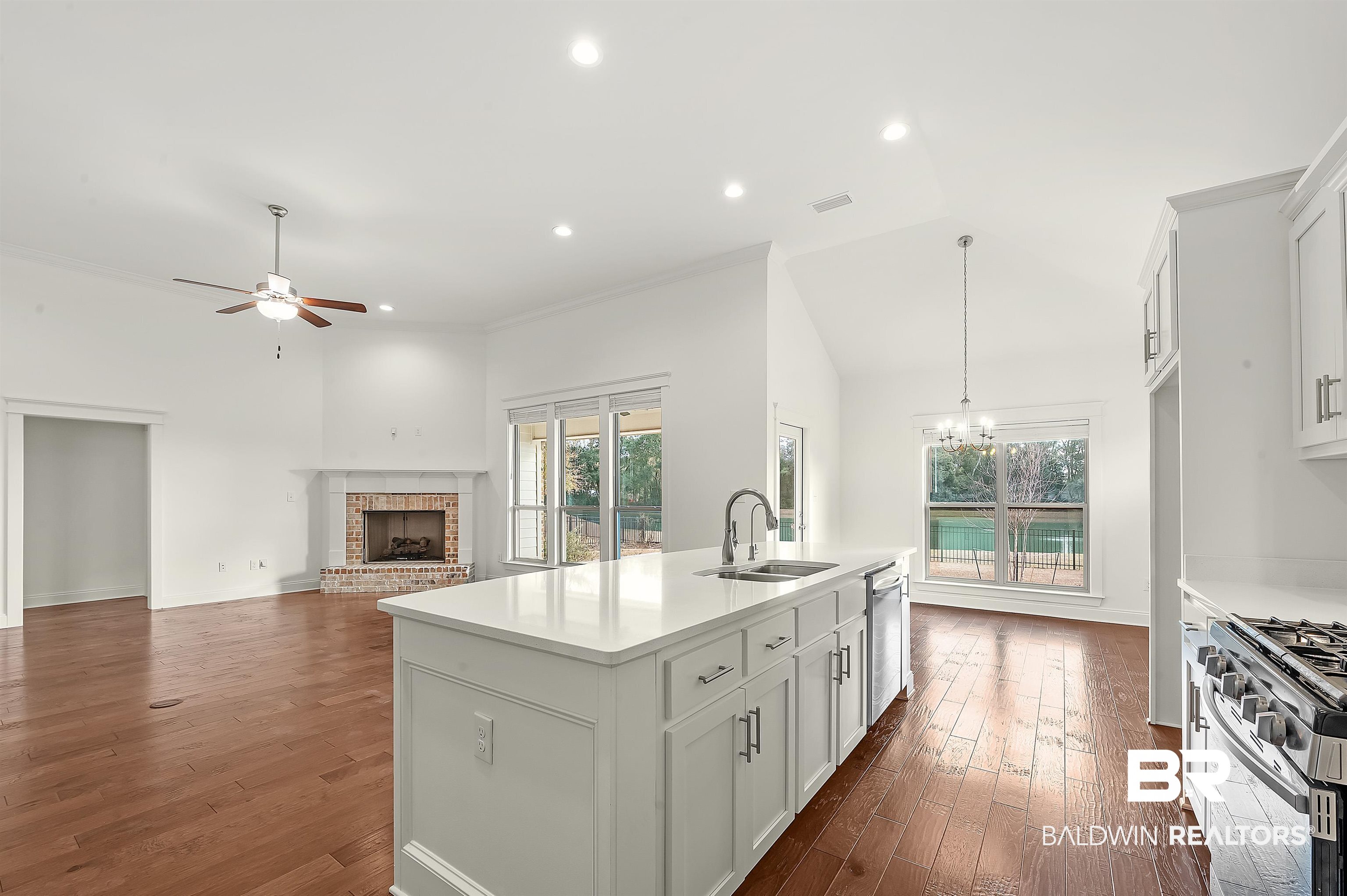 284 Fennec Street Fairhope, AL 36532 - Photo 48 of 73 Kitchen