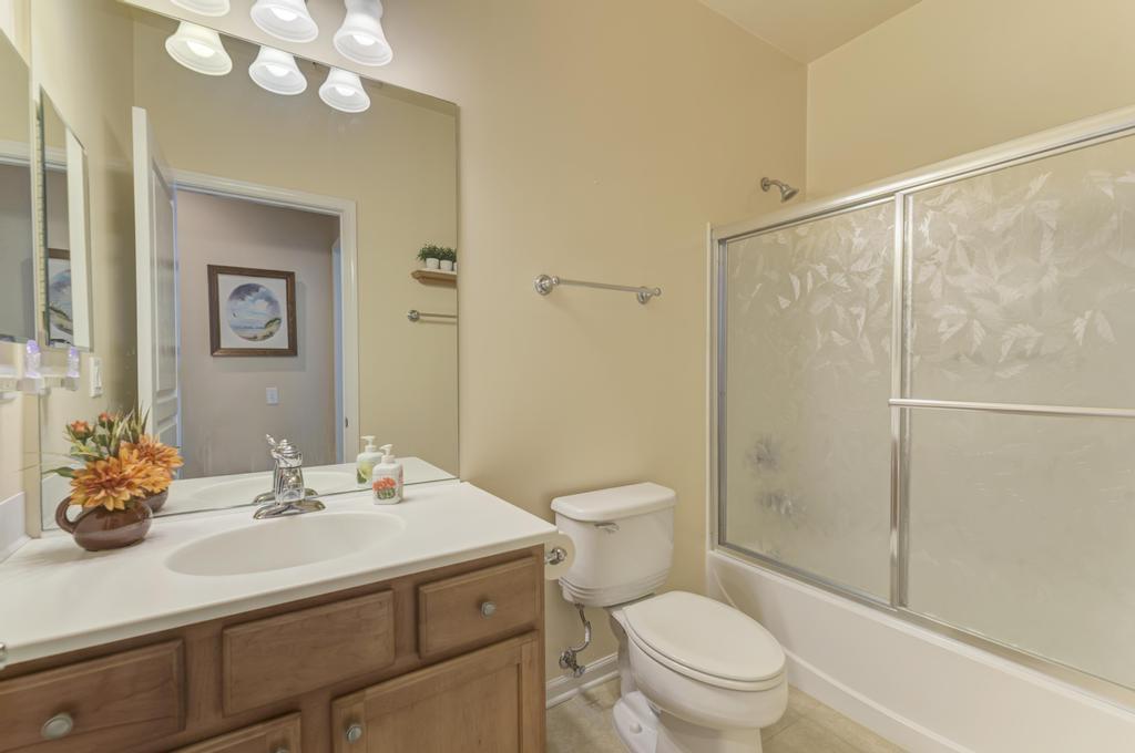 2886 Edgewater Drive Elgin, IL 60124 - Photo 24 of 31