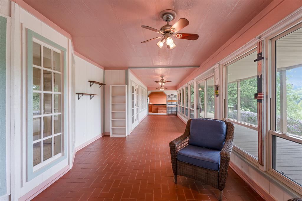9302 Ravenswood Road Granbury, TX 76049 - Photo 20 of 40 Gallery Image 20