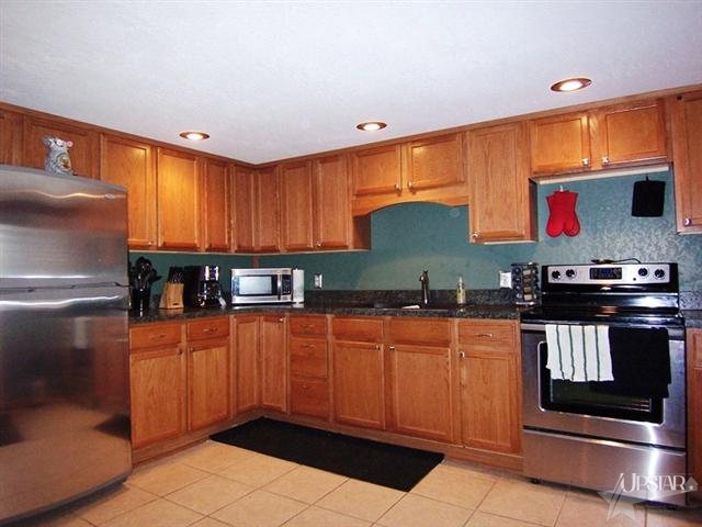 12614 Aboite Road Roanoke, IN 46783 - Photo 2 of 13 Gallery Image 2