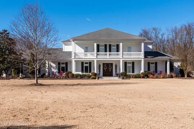$1,100,000 | 4161 Misty Oaks Lane, Nesbit, MS 38651